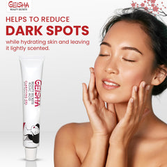 Aplicación en rostro con OMIC Geisha Gel para un tono uniforme y suave.