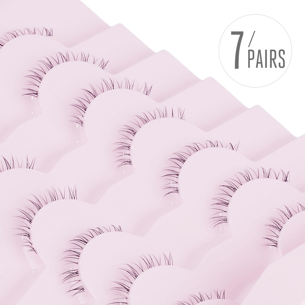 Onlyall lash-band design holds shape for almond, round, hooded, and other eye shapes.