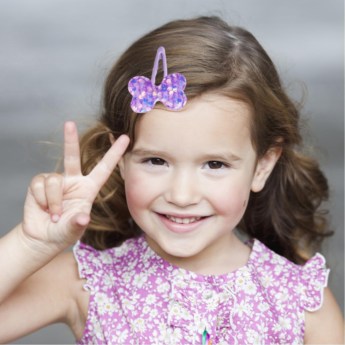 Ooosonlu multicolor glitter clips offer versatile styling for coordinating outfits