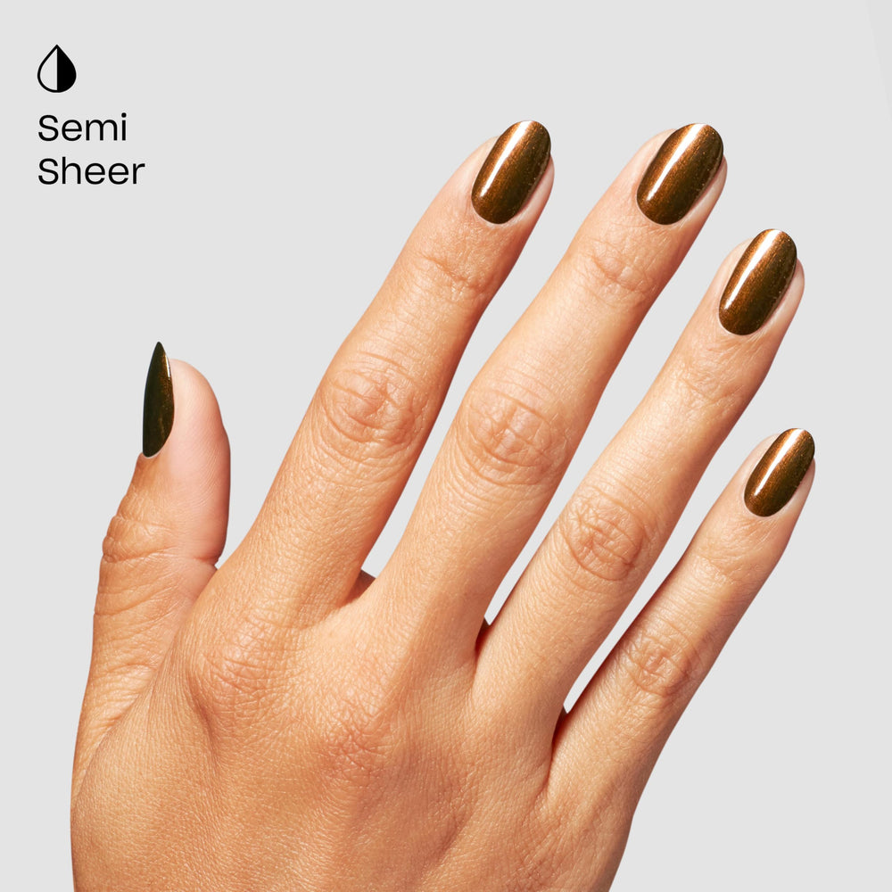 OPI Band Tease tono marrón con brillo dorado para look glam.