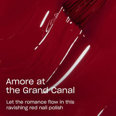 OPI Amore Grand Canal, esmalte rojo intenso, brillo alto para uñas destacadas.