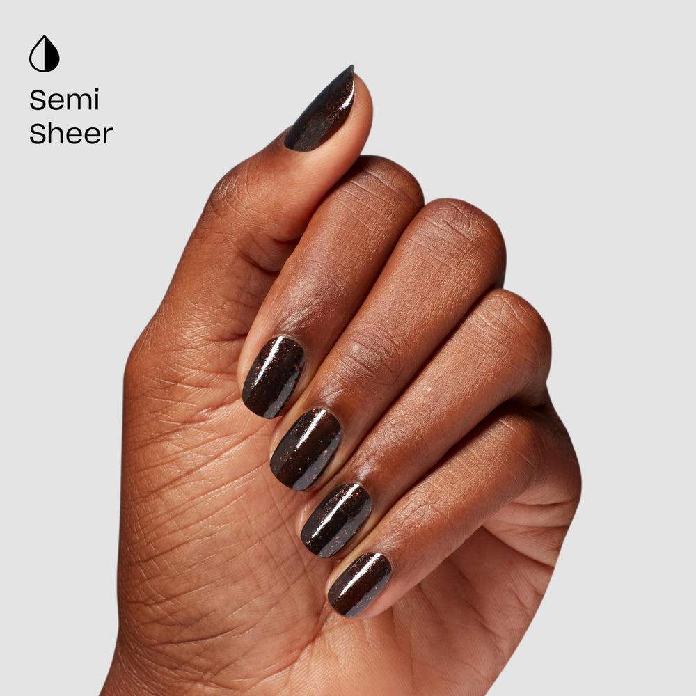 OPI Grunge Queen: acabado brillante que realza cada capa.