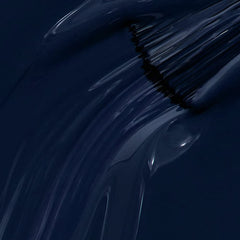 OPI Midnight Mantra, brocha amplia, aplicación suave y cobertura uniforme.
