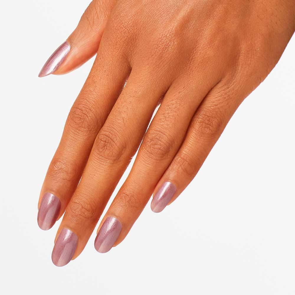 OPI Reykjavik Esmalte de Uñas, acabado de alto brillo para realzar la apariencia.