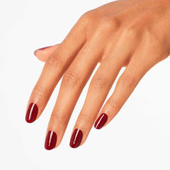 OPI Esmalte de Uñas, colección con 200 tonos para estilos versátiles.