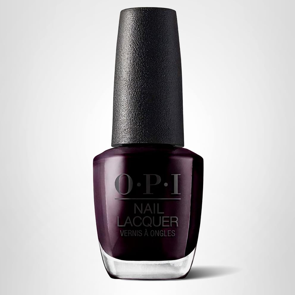 OPI laca resistente a astillas para una manicura duradera.