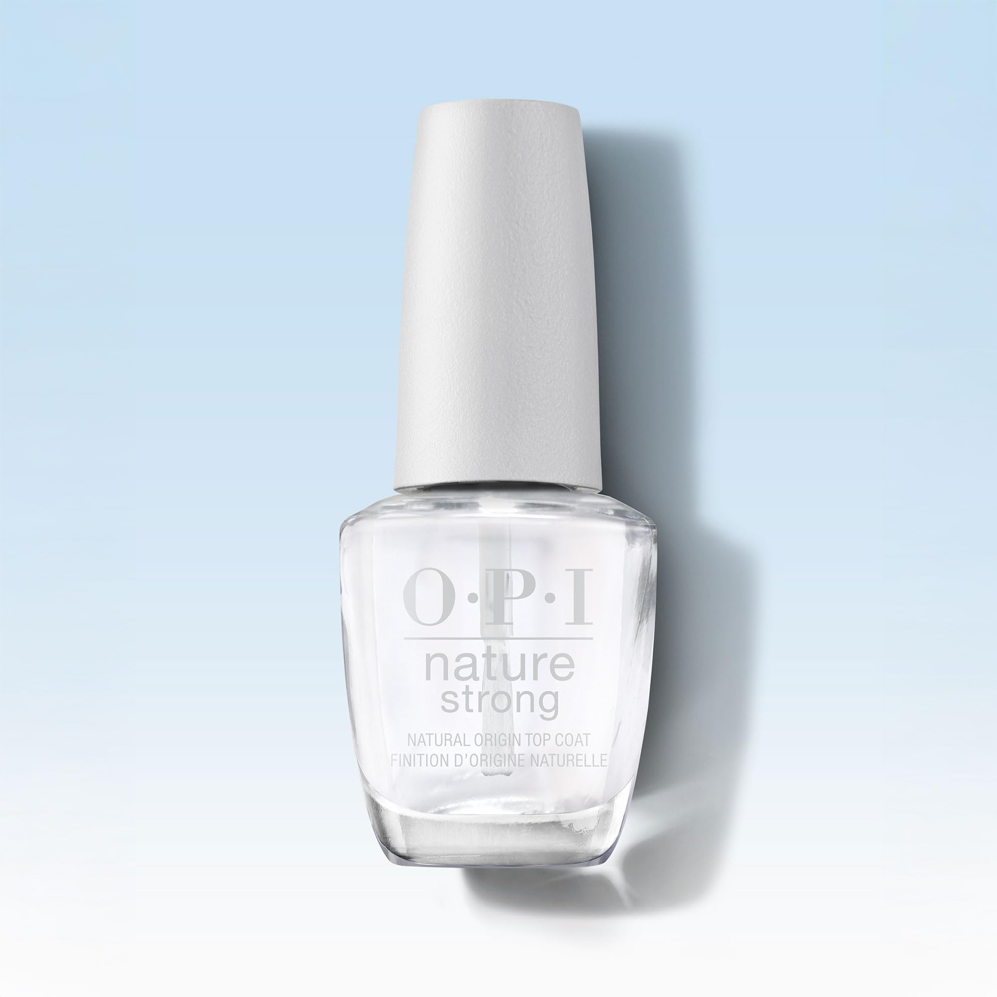OPI Nature Strong: brillo-escarcha reciclado para un toque sostenible.