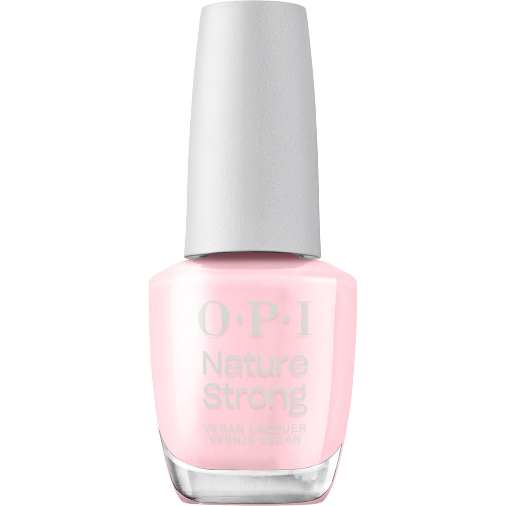 OPI Nature Strong frasco rosa suave, esmalte vegano de alto rendimiento.