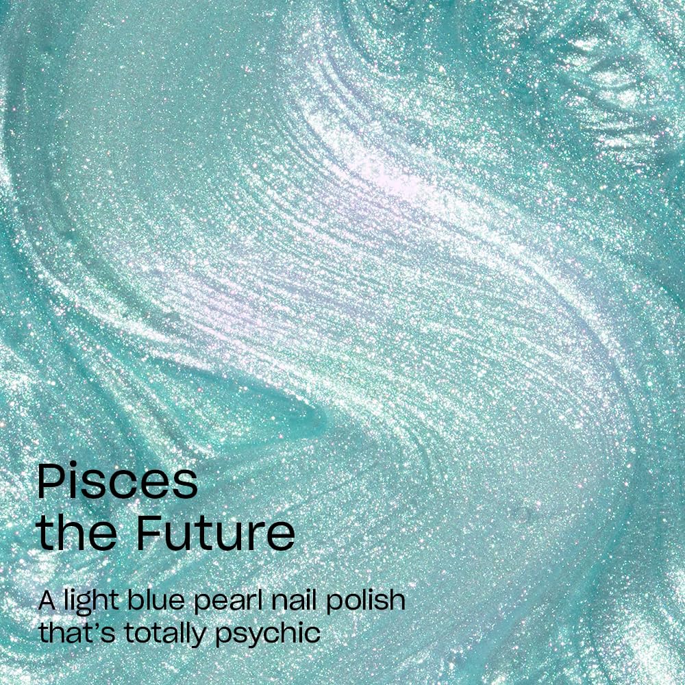 OPI Pisces the Future, aplicación suave en uña con acabado sedoso