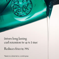 Oribe Curl Gloss adds a glossy finish to defined, bouncy curls.