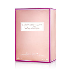 Oscar de la Renta Extraordinary woody base adds lasting warmth and depth