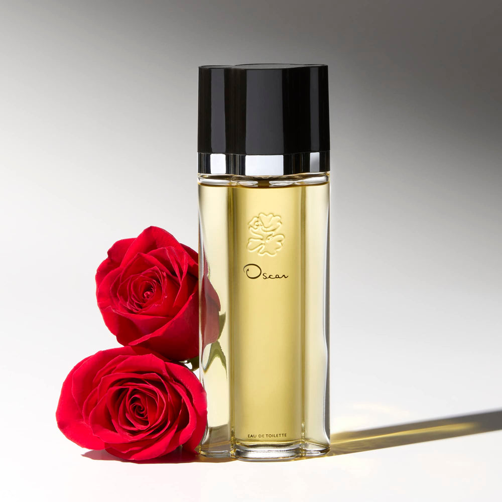 Gift-ready box with Oscar de la Renta EDT for special occasions.
