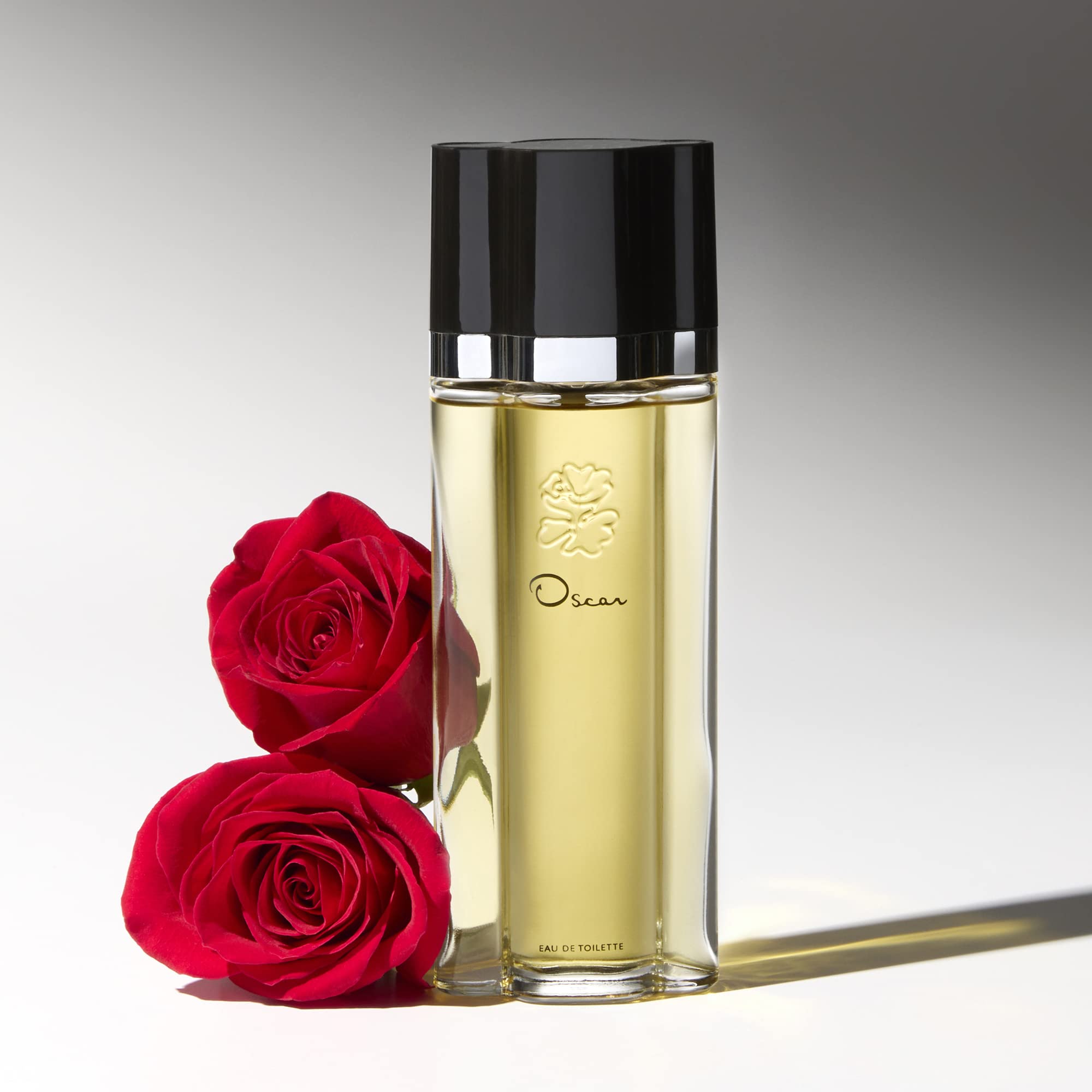 Display of Oscar Signature Dusting Powder communicates brand heritage and elegance.