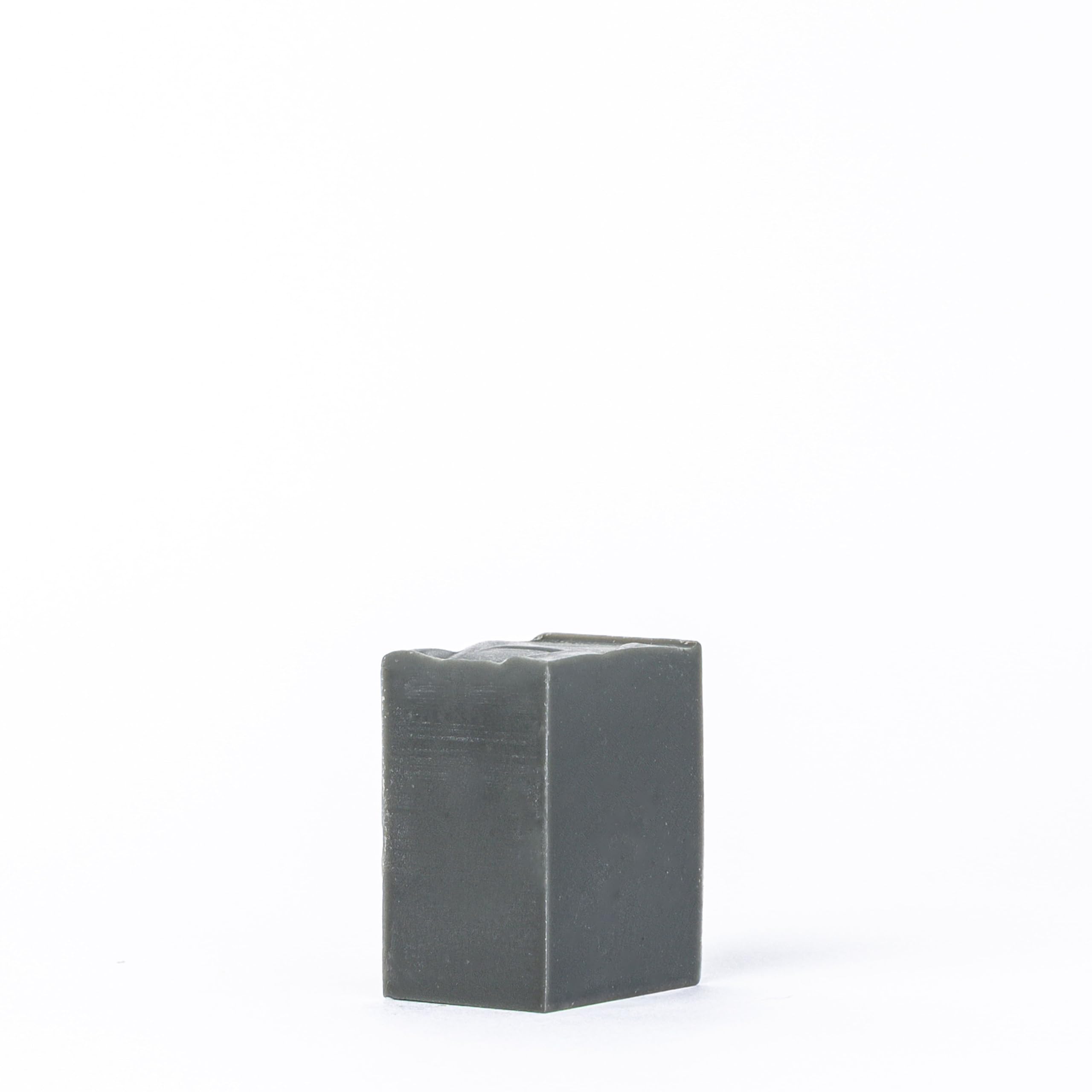 Osmia Dead Sea Mud blend in soap bar for gentle toning and cleansing.