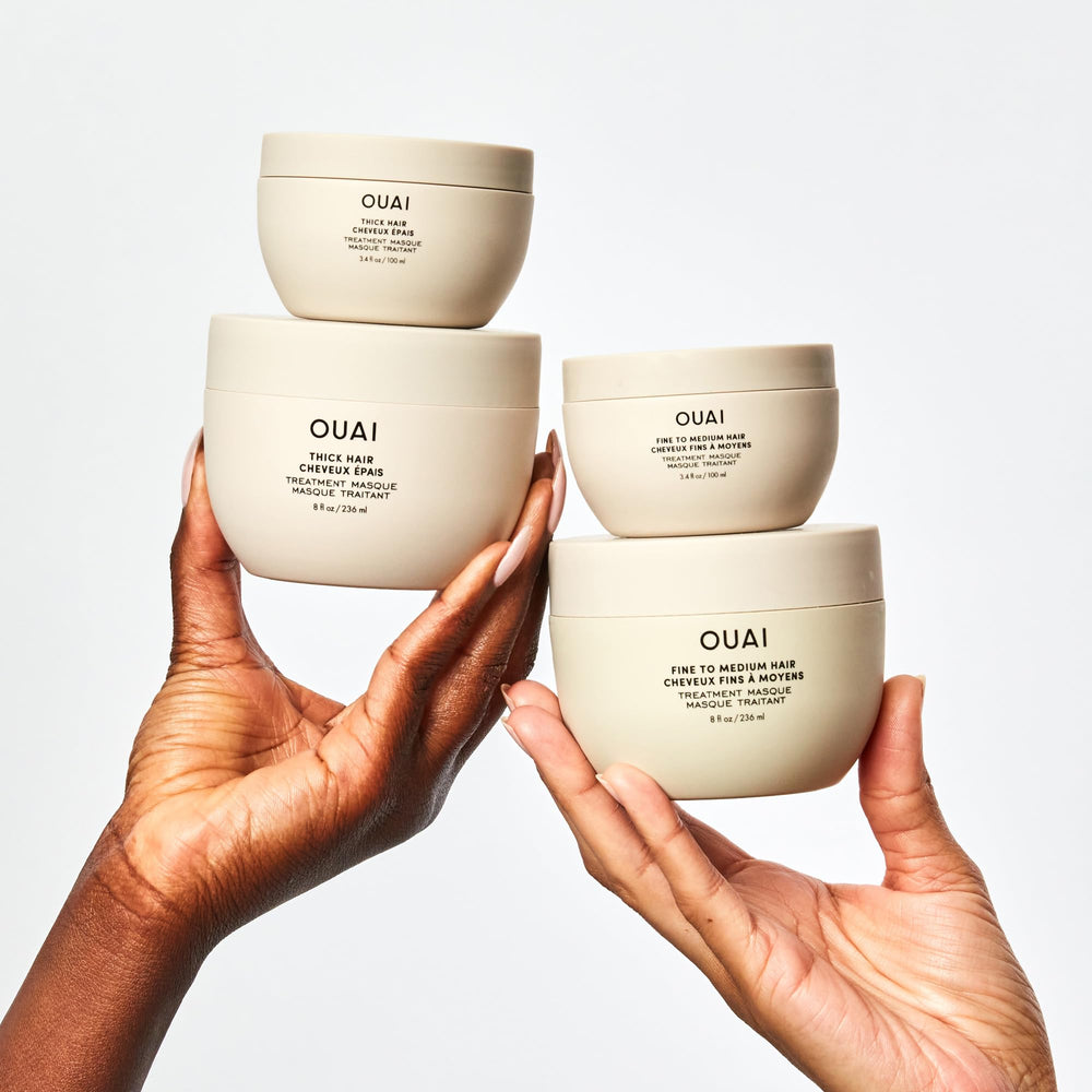 OUAI envase compacto para cabello, práctico y ergonómico.