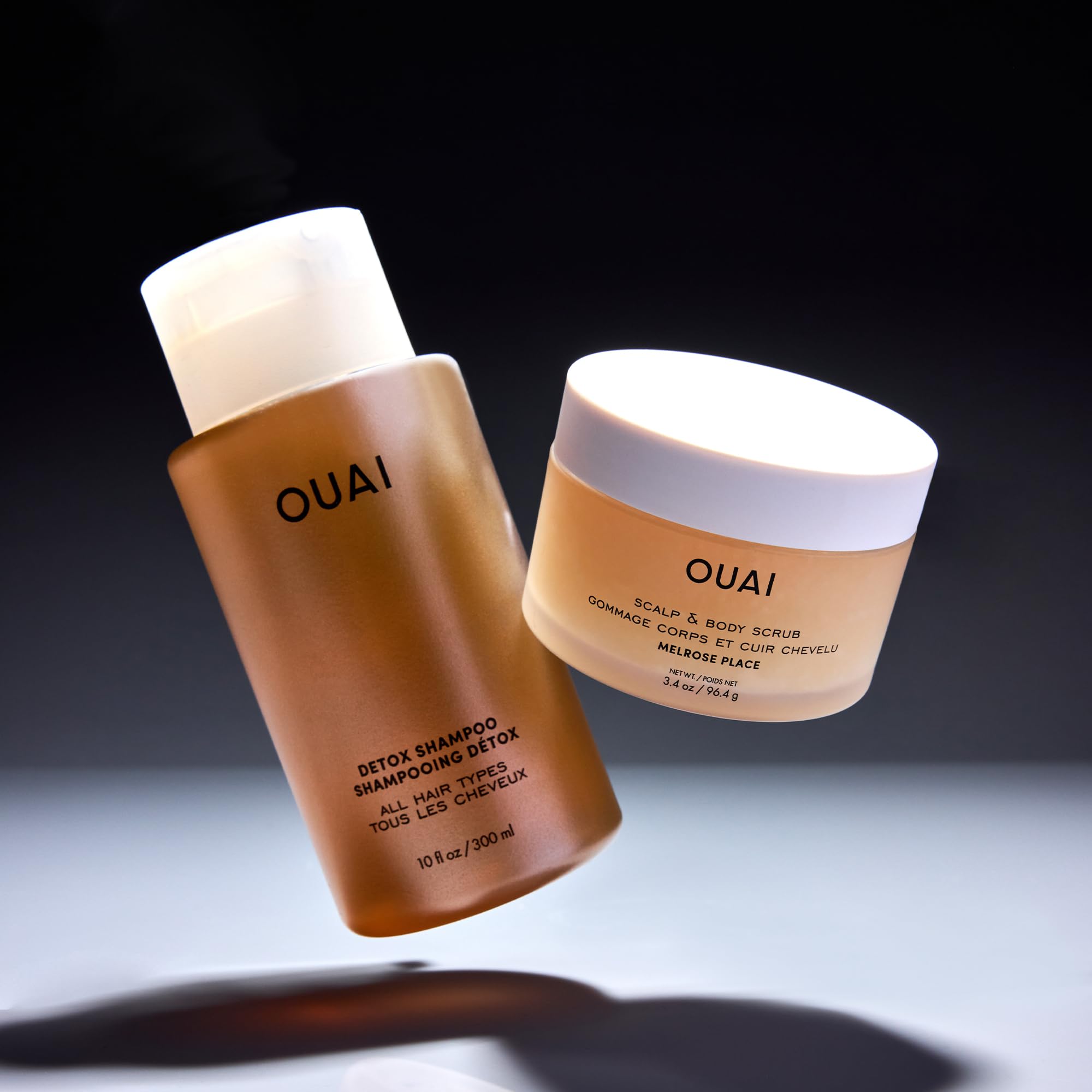 Sugar crystal scrub texture highlighting gentle exfoliation and microcirculation.
