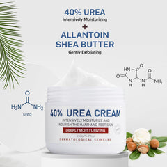 Aplicación en talones con OUKEYA, crema 40% para suavizar piel seca.