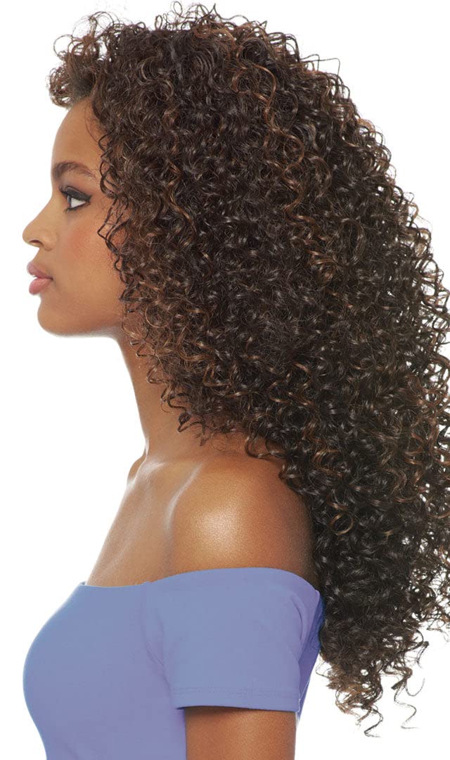 Outre Dominican Curly Bundle Hair Batik Quick Weave Half Wig shows a natural texture and movement.