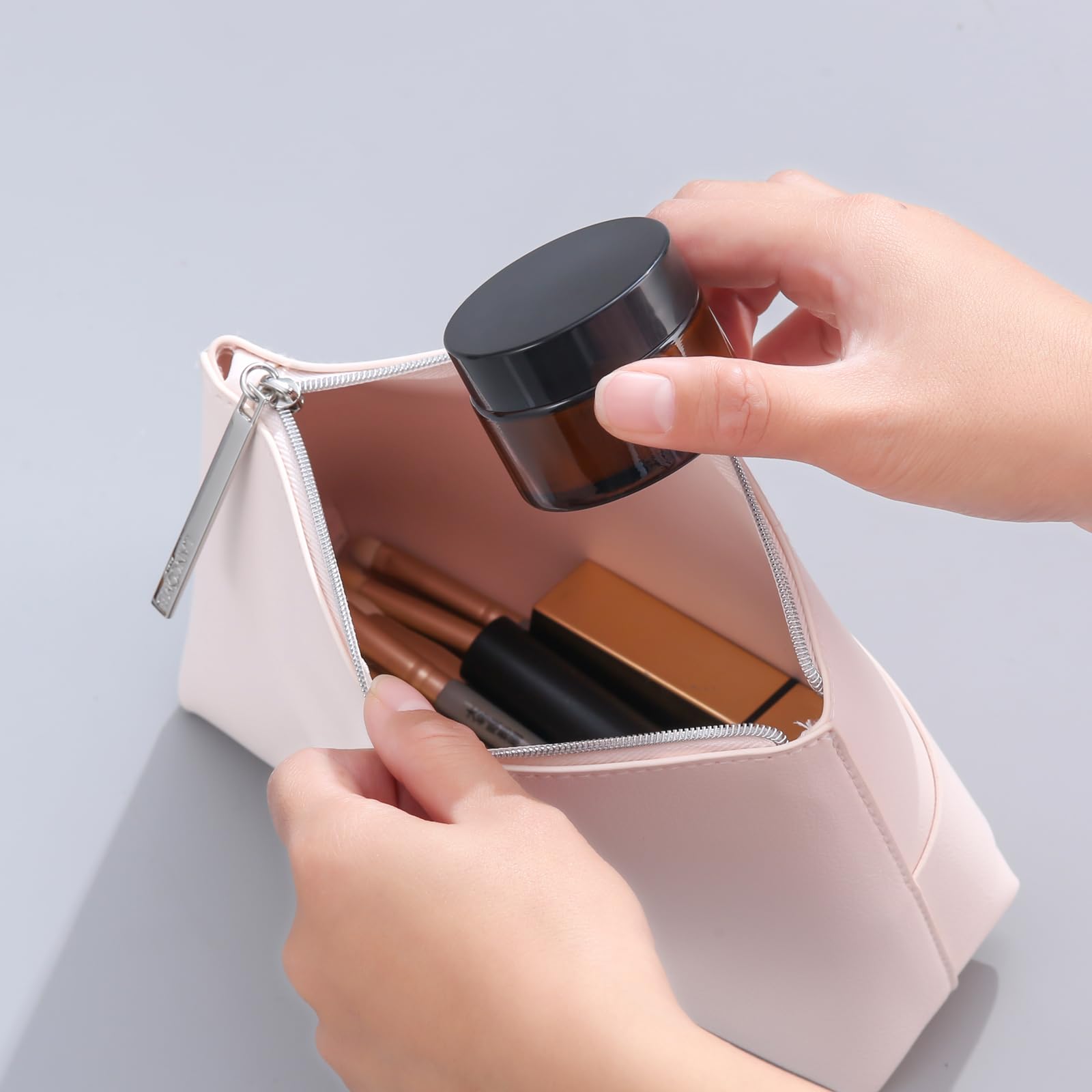 Over News black lid leak-proof cap keeps contents secure