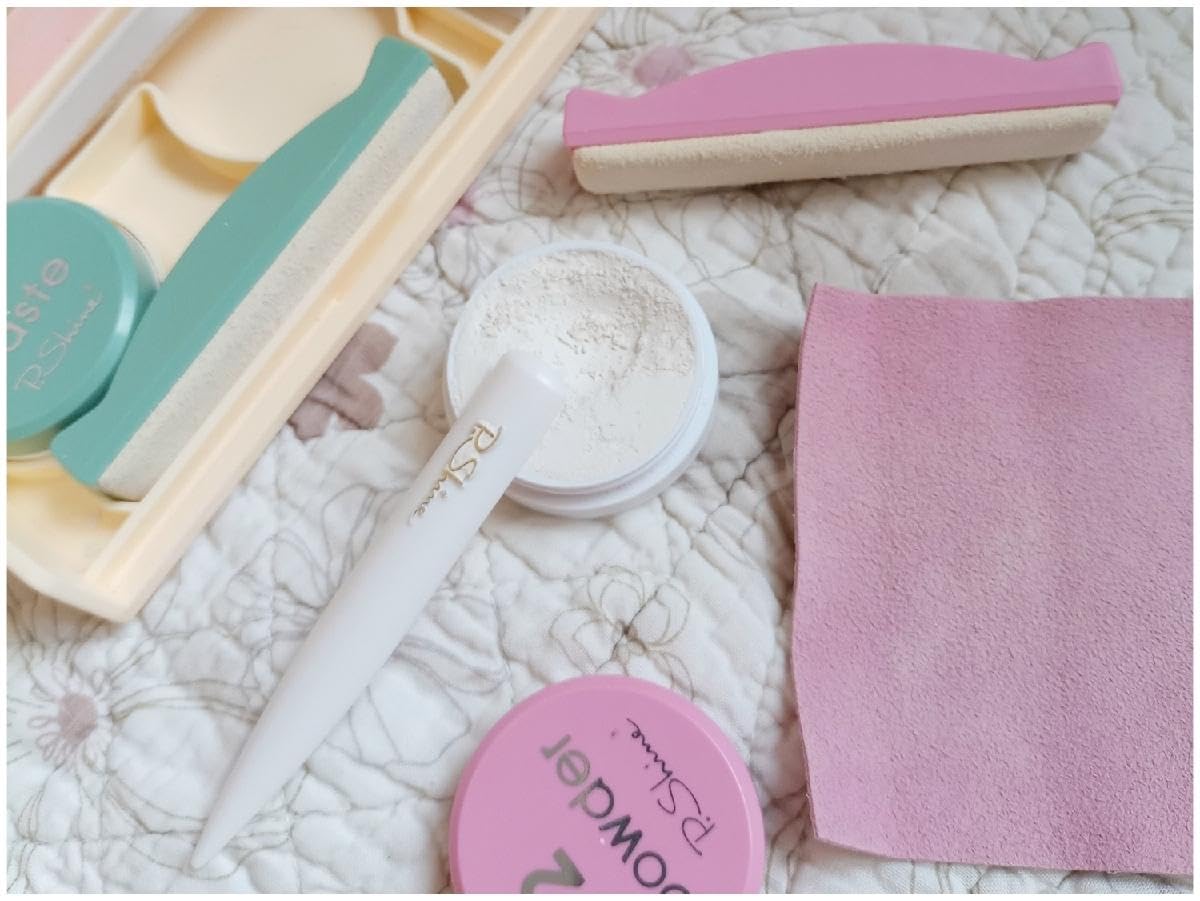 P-Shine natural nail gloss provides lasting shine with minimal upkeep.
