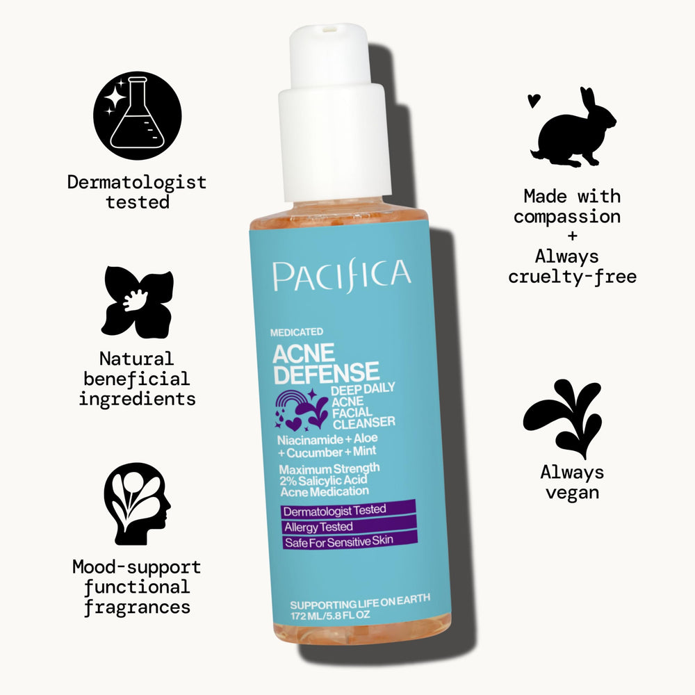 Pacifica Acne Defense Face Wash, aplicación en palma para rutina diaria.