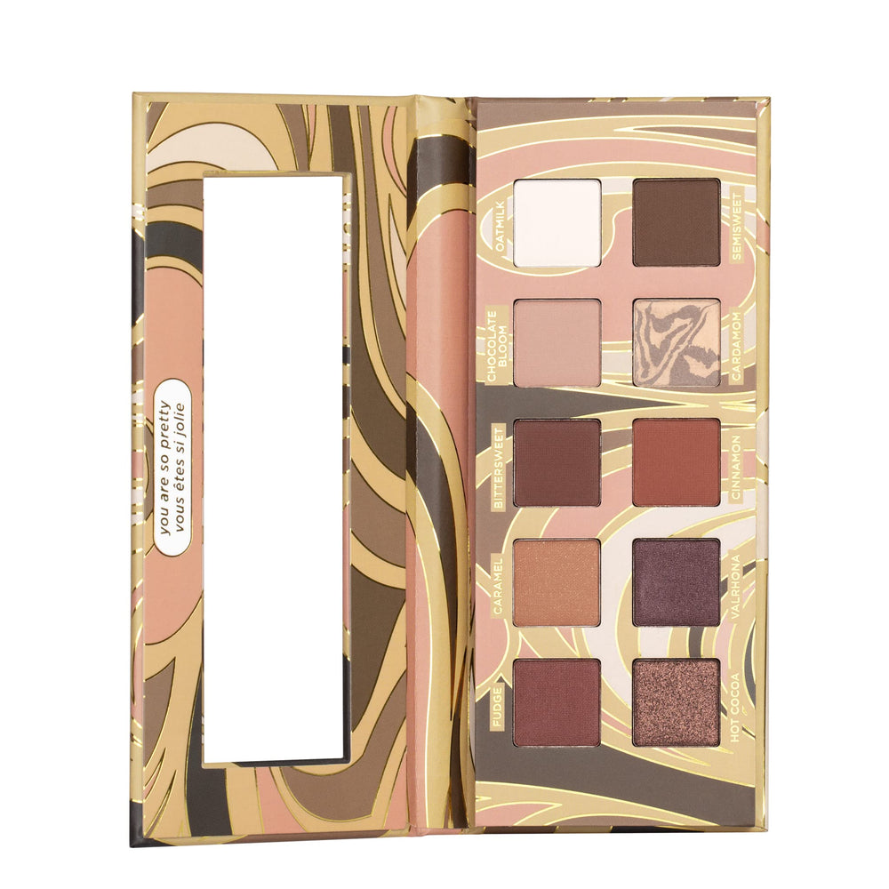 Pacifica Cocoa Nudes sombra praline suave para transiciones diarias.