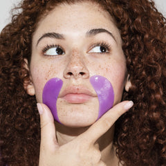 Pacifica Jelly texture patches adhere with cooling sensation on skin.