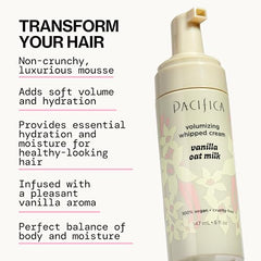 Cabello con mousse define rizos con volumen suave y flexible.