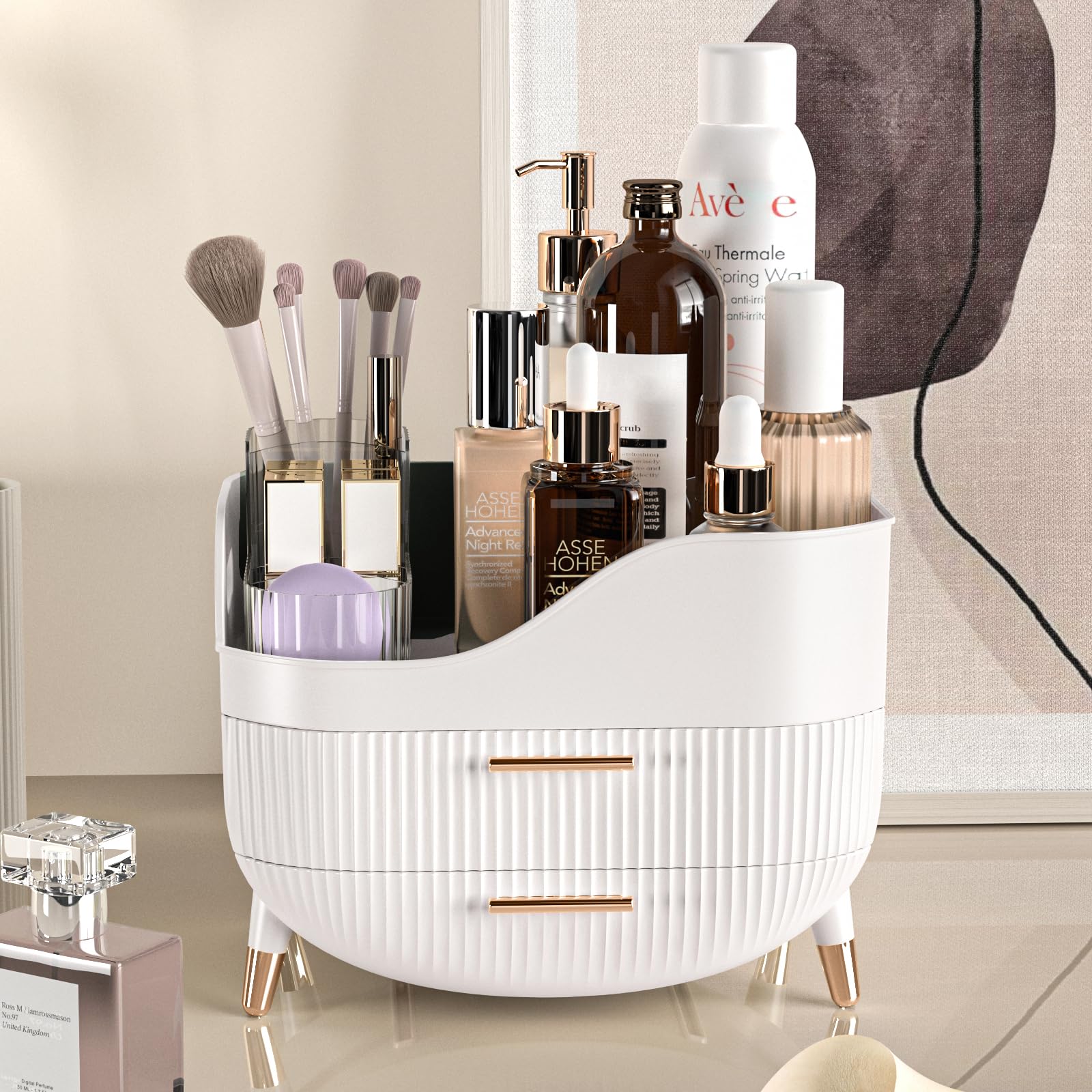 Pajiriona organizer makes a stylish gift for parents, friends, or yourself.