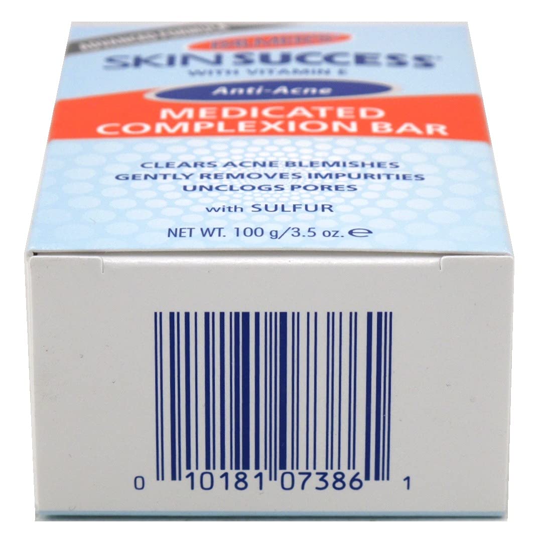 Palmer's medicated complexion bar wrap closeup showing breakout-fighting formula.