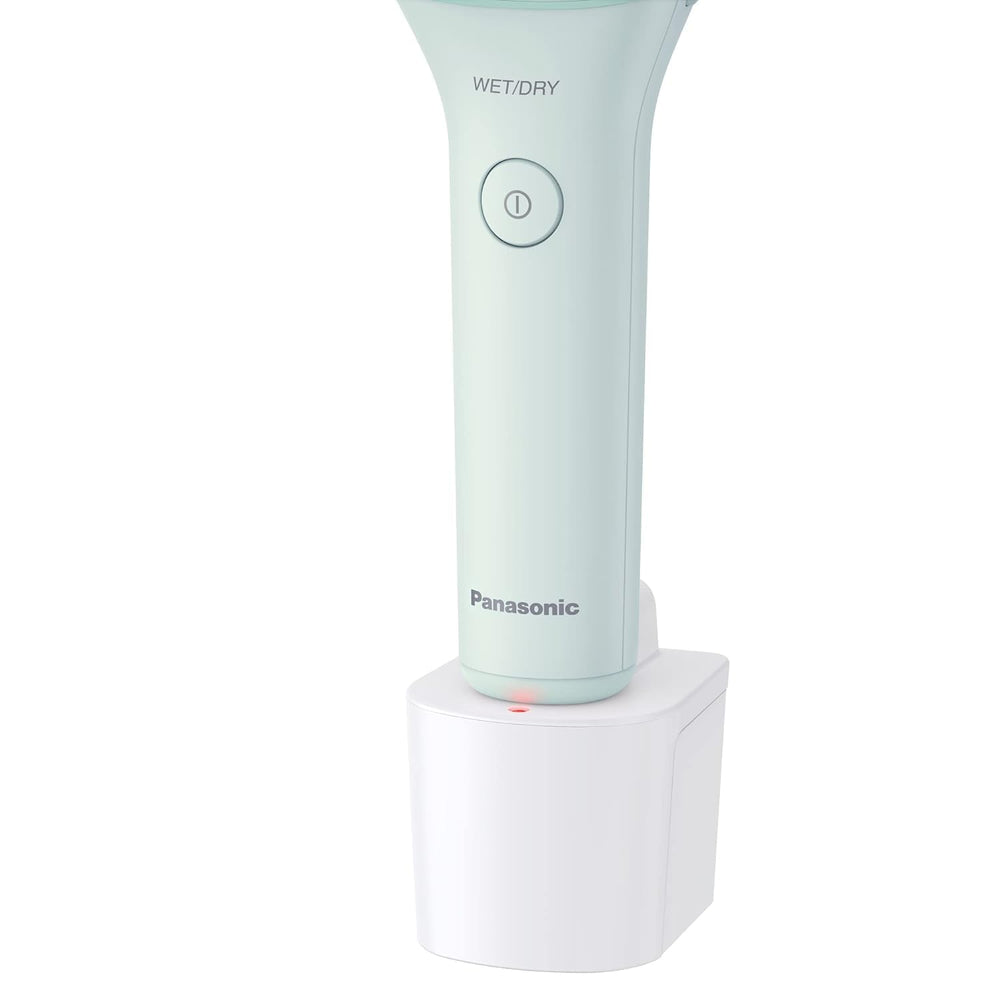 Panasonic ES-AWL6AG travel-cap for on-the-go grooming