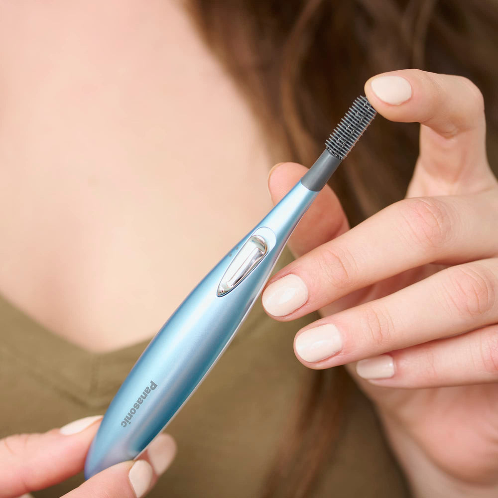 Panasonic eyelash curler cleaning brush included for maintenance