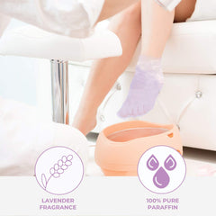 Paraffin Wax Works foot socks feature a thermochromic temperature label for safe use.