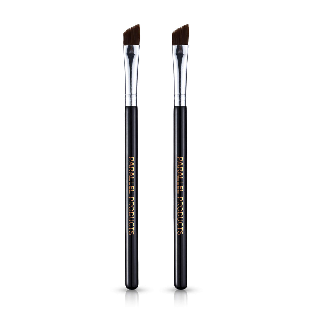 Powder application with Parallel Products The Brow Brush for smooth fill