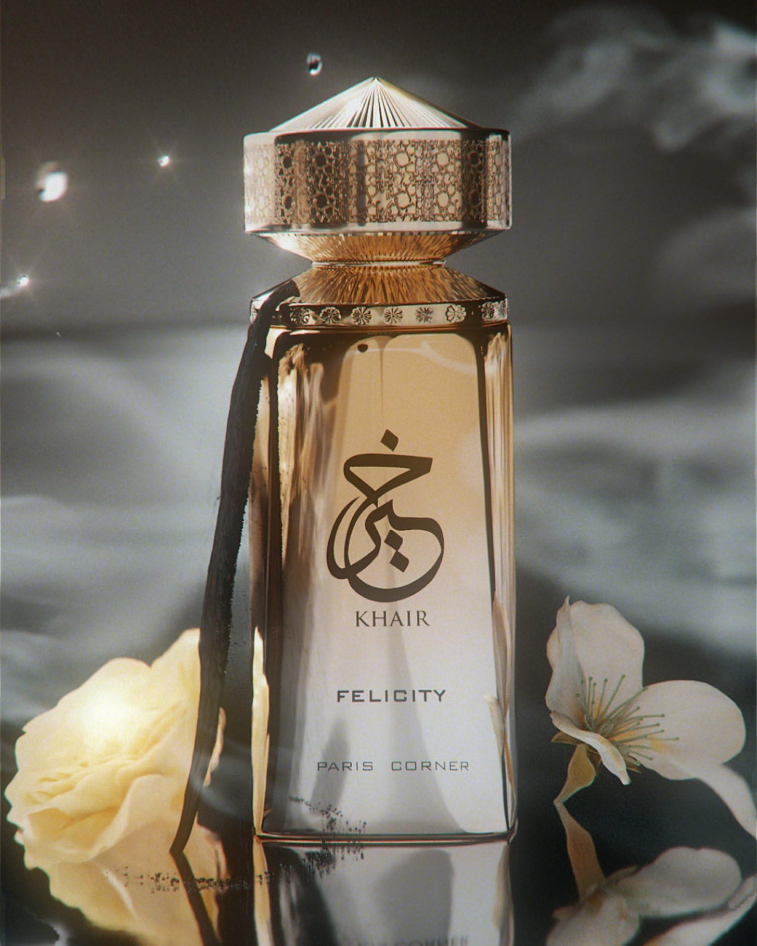 Paris Corner Khair Felicity bottle side label highlighting champagne and cassis notes
