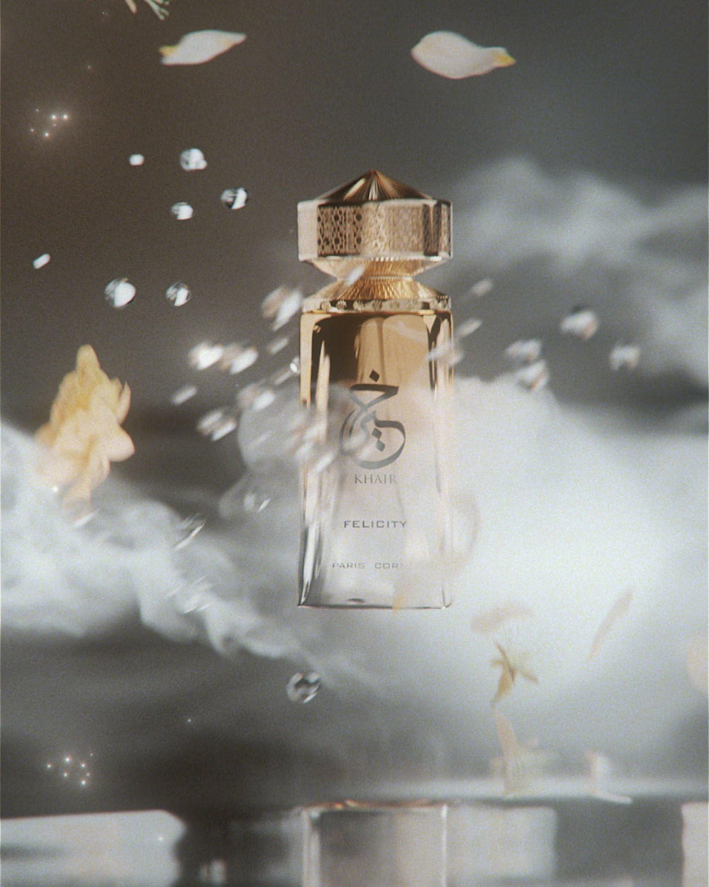 Paris Corner Khair Felicity spray angle capturing effortless fragrance application