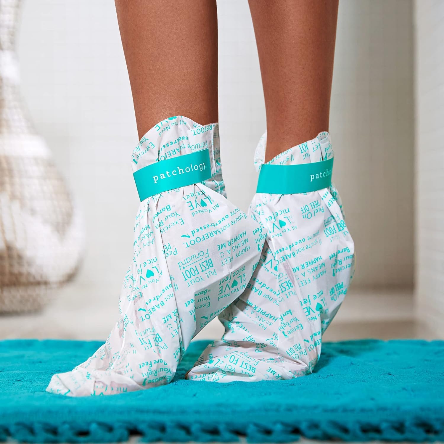 Patchology PoshPeel Pedi Cure: envase del producto, fácil de usar para cuidado de pies