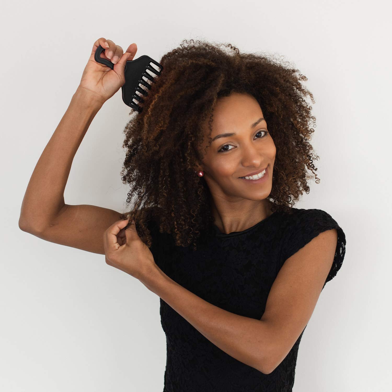 Patelai ergonomic grip Afro pick for comfortable brushing