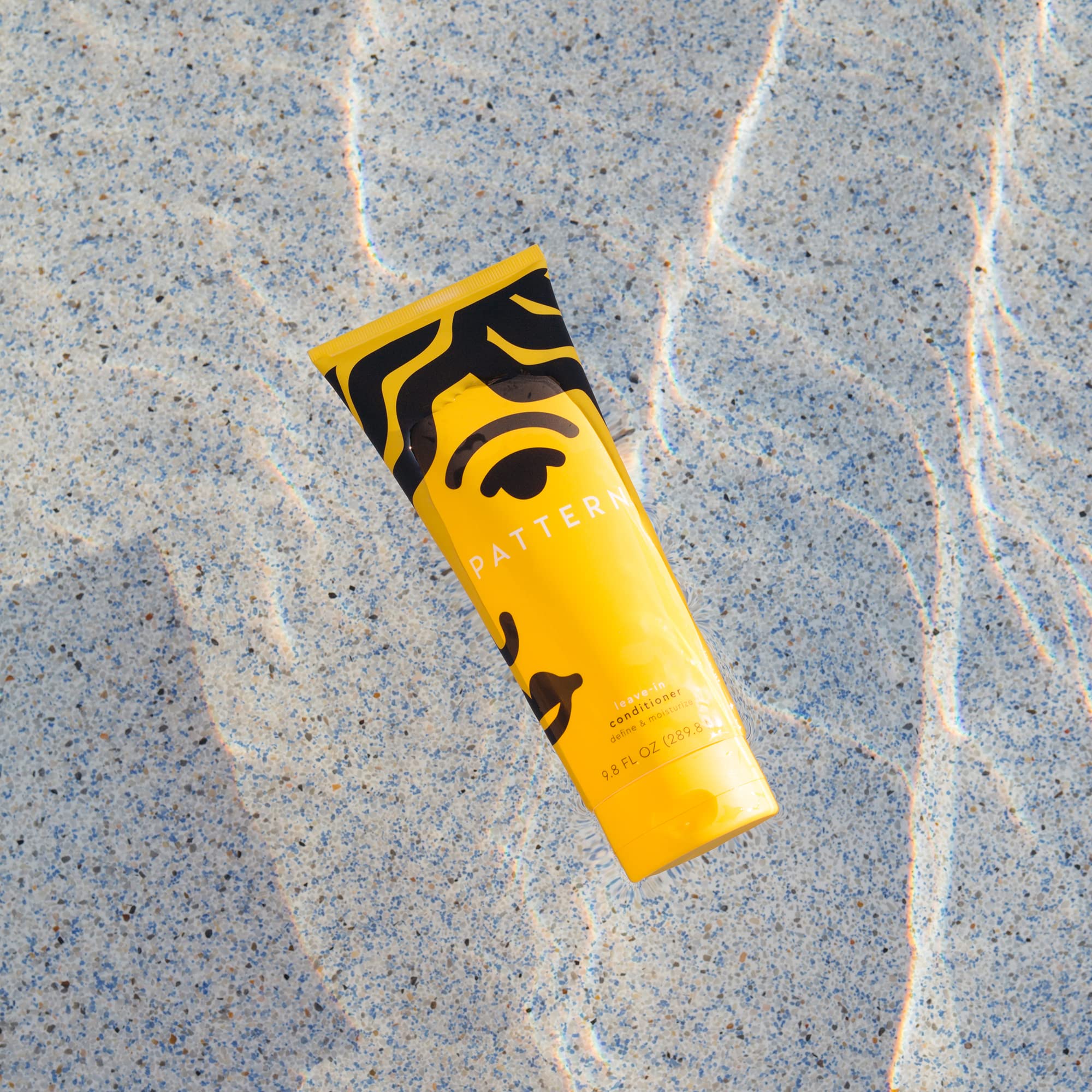 PATTERN Tea tree oil helps keep frizz under control during styling.