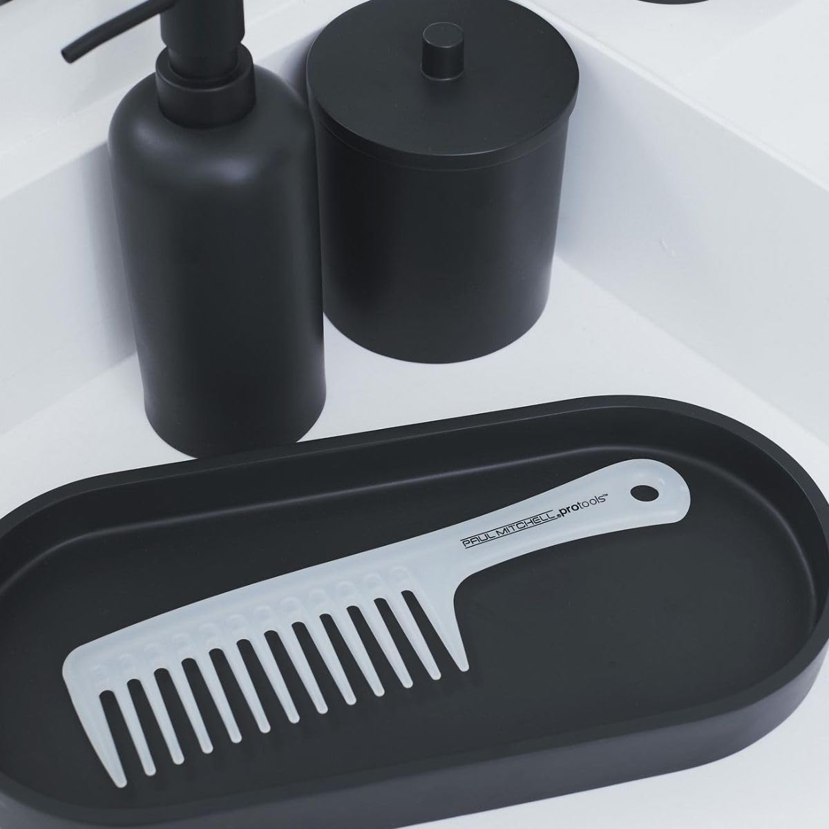 Paul Mitchell Pro Tools Detangler Comb delivers salon-grade detangling at home