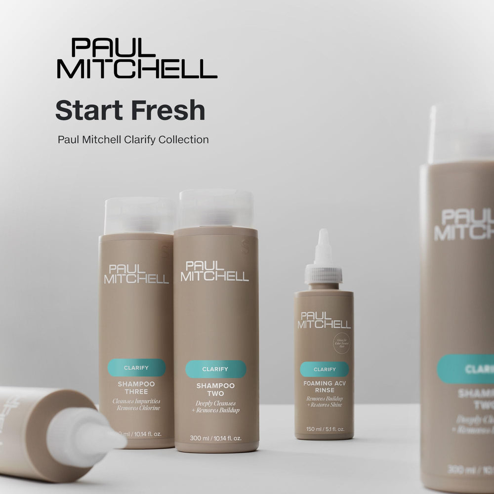 Paul Mitchell Shampoo Three, cabello lavado, brillo y limpieza al eliminar residuos.