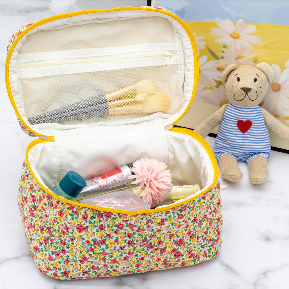 PAZIMIIK quilted makeup bag main compartment keeps cosmetics neatly organized.