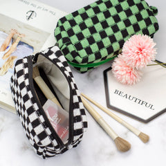 PAZIMIIK purse-friendly design fits into purse, backpack, or tote.