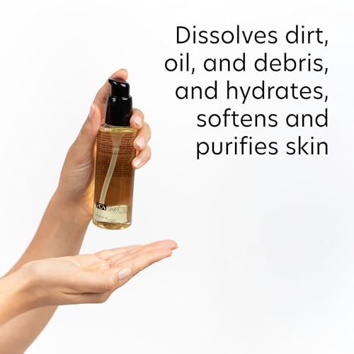 PCA SKIN Daily Cleansing Oil forms a creamy lather when water is added for cleansing.