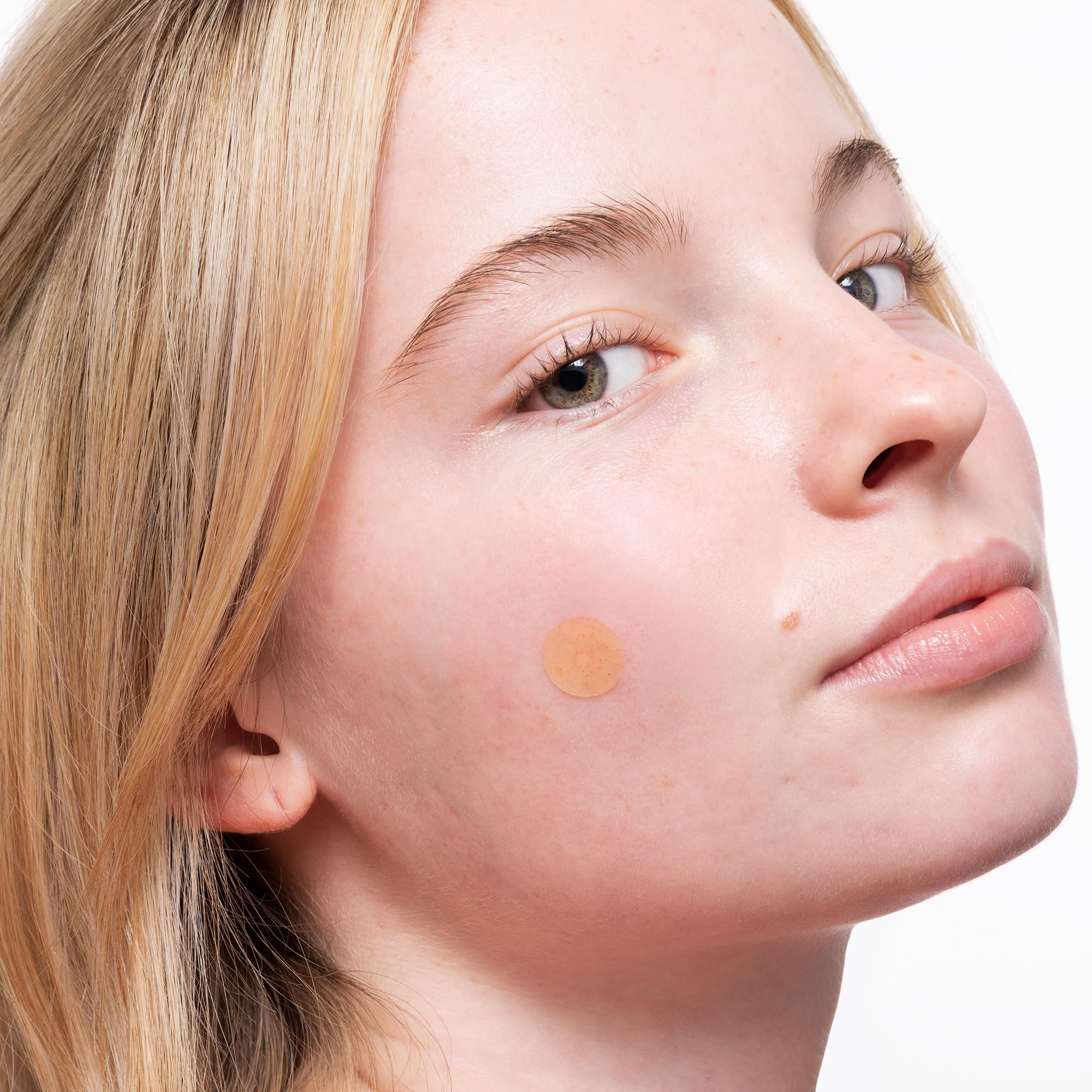 Peace Out Acne Healing Dots removal leaves no sticky residue.