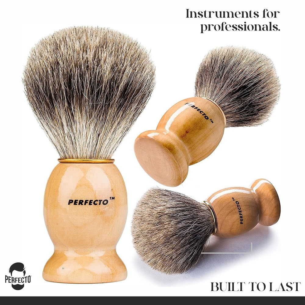 Perfecto brush creates a rich lather for a luxurious shave prep.