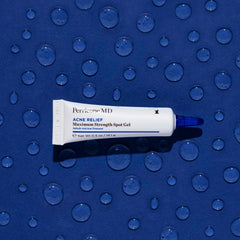 Perricone MD Acne Relief Gel, ingredientes clave como ácidos y árbol de té para piel clara.