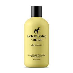 Pete y Pedro Volume Shampoo, botella; aporta volumen ligero al cabello.