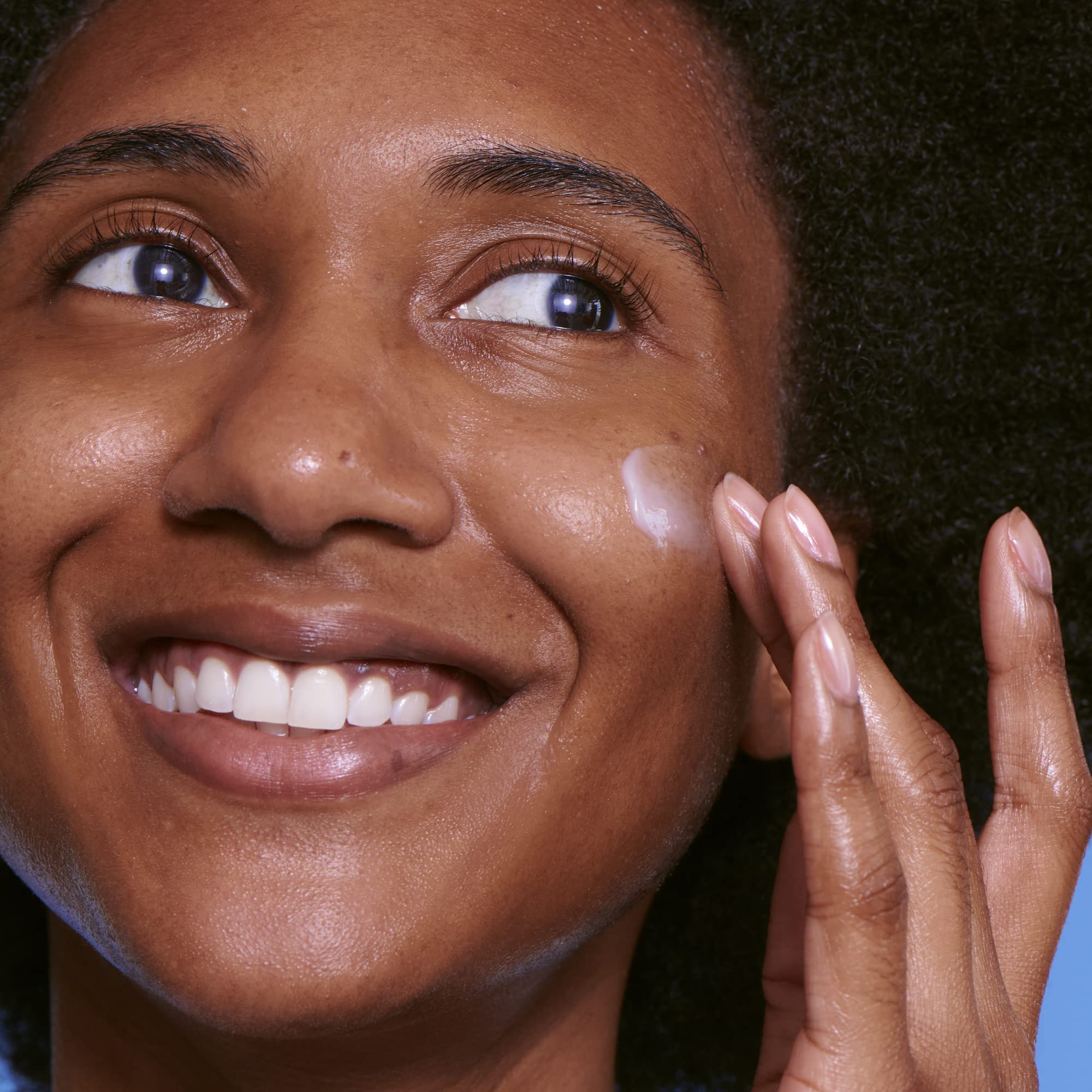 Peter Thomas Roth Water Drench application on hand showing hydrating glow