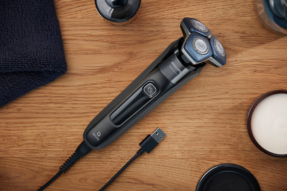 5-minute quick-charge provides power for a full shave.